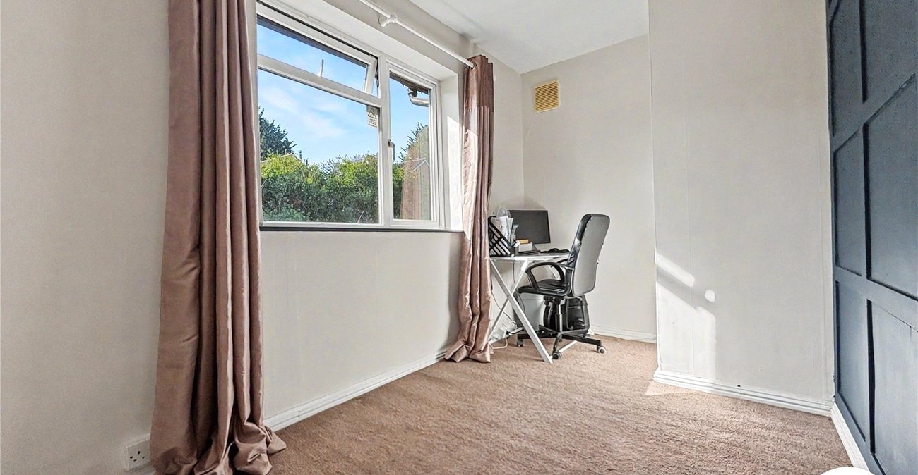 3 bedroom house to rent in Chatham | Robinson Michael & Jackson