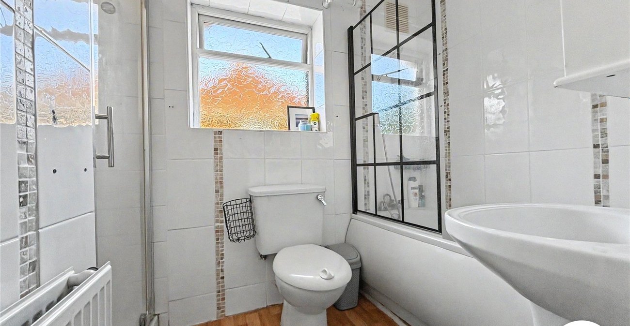 3 bedroom house to rent in Chatham | Robinson Michael & Jackson
