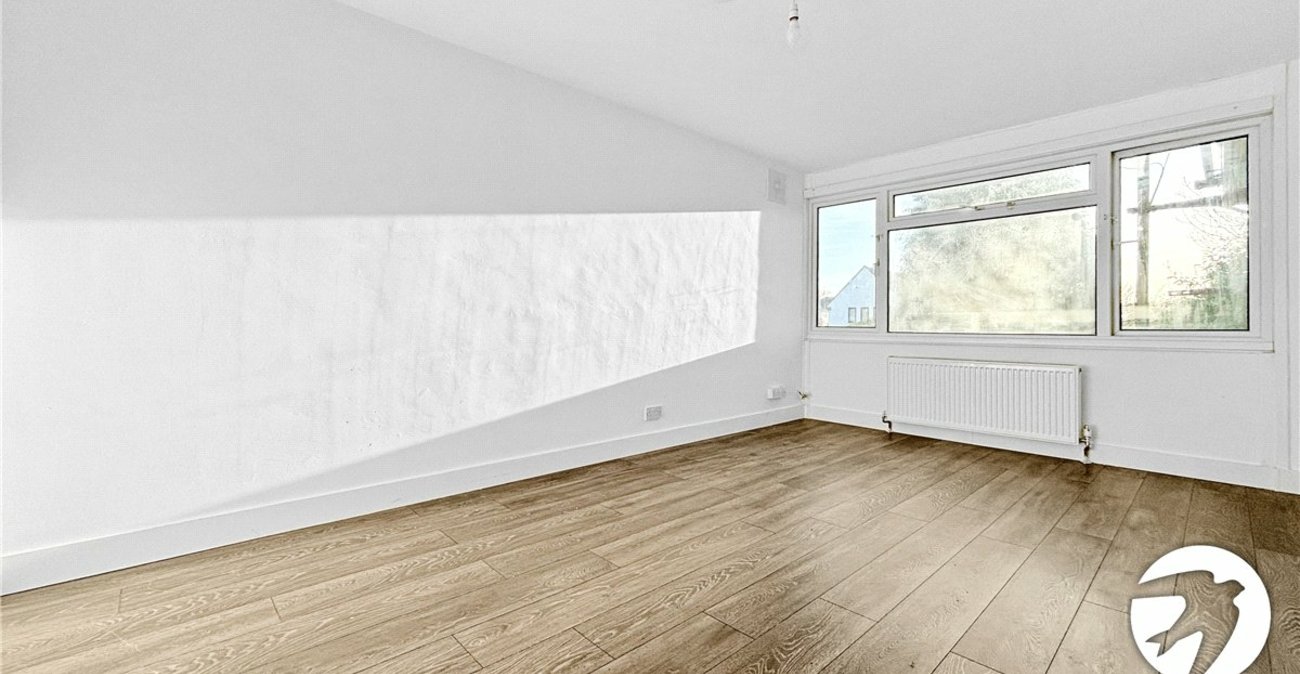 4 bedroom house to rent in Orpington | Robinson Jackson