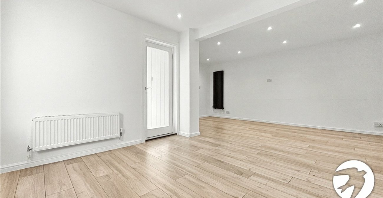 4 bedroom house to rent in Orpington | Robinson Jackson