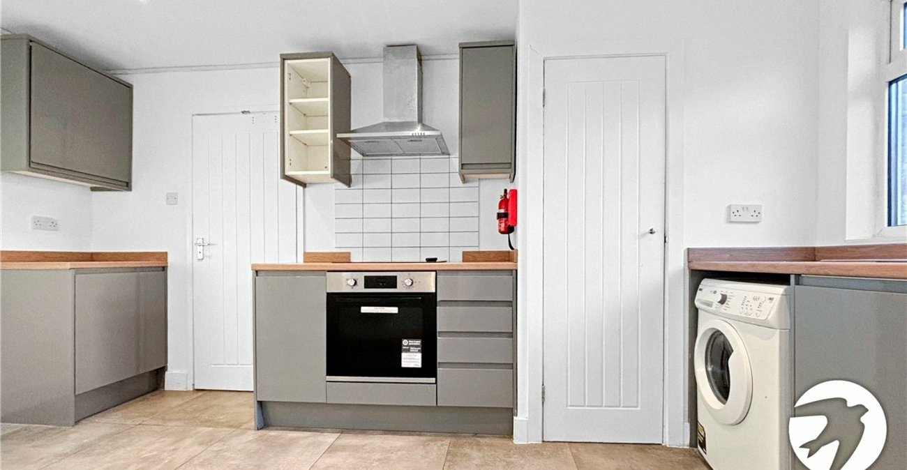 4 bedroom house to rent in Orpington | Robinson Jackson