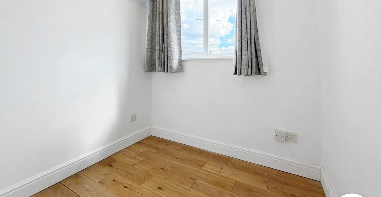 3 bedroom house to rent in Rochester | Robinson Michael & Jackson