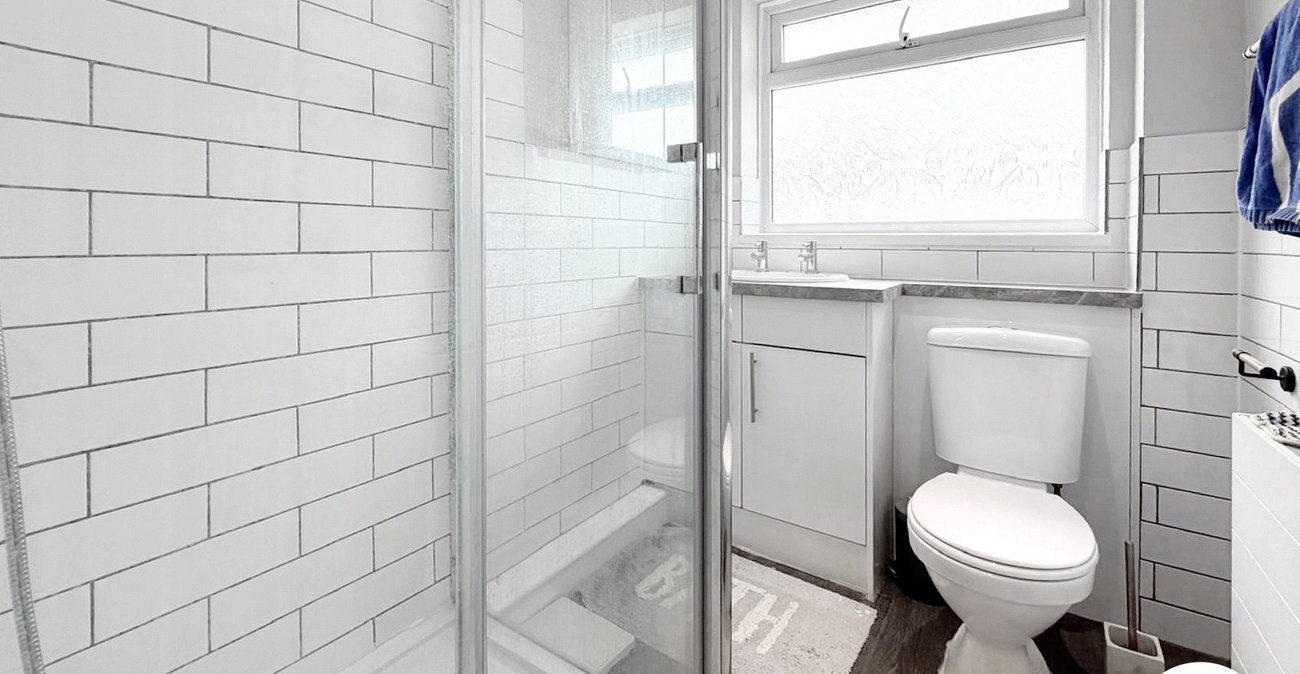 3 bedroom house to rent in Rochester | Robinson Michael & Jackson