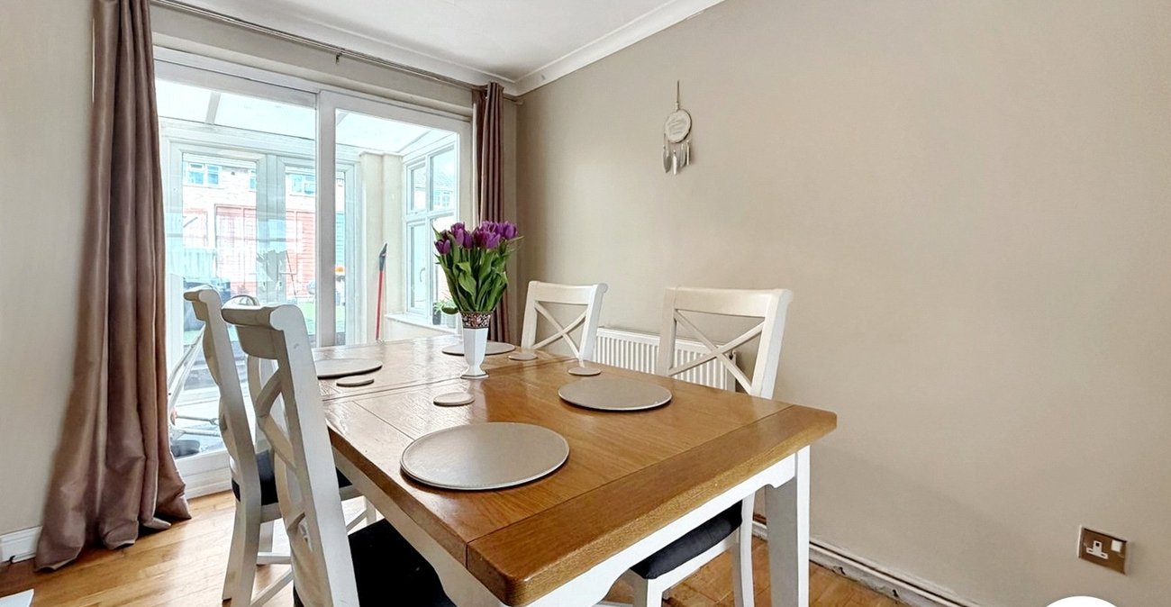 3 bedroom house to rent in Rochester | Robinson Michael & Jackson