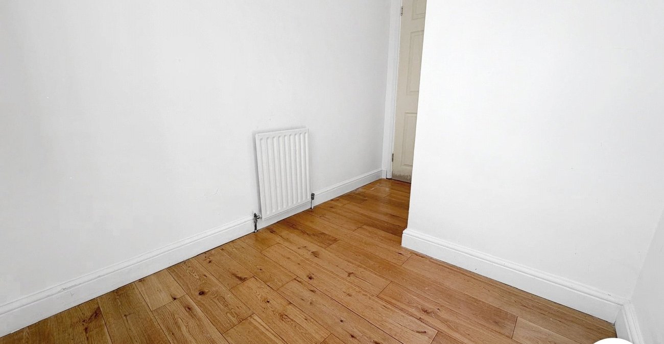 3 bedroom house to rent in Rochester | Robinson Michael & Jackson