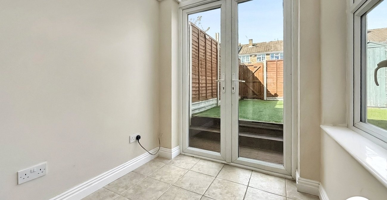 3 bedroom house to rent in Rochester | Robinson Michael & Jackson