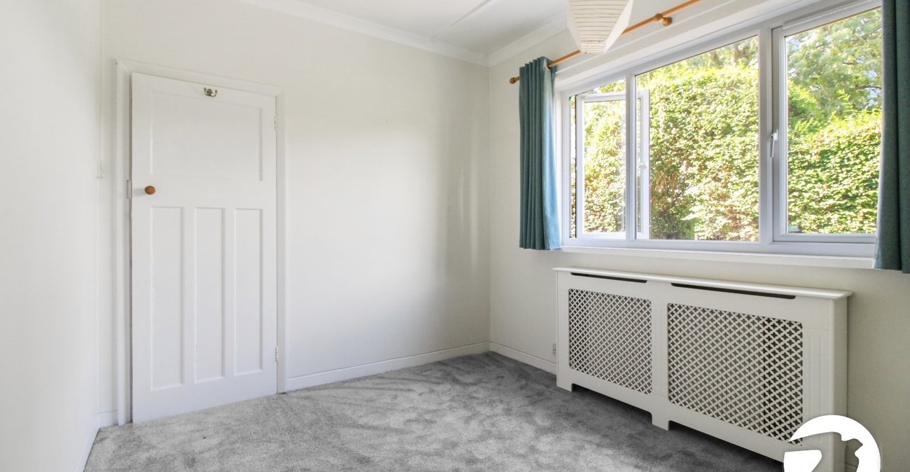 2 bedroom property to rent in London | Robinson Jackson