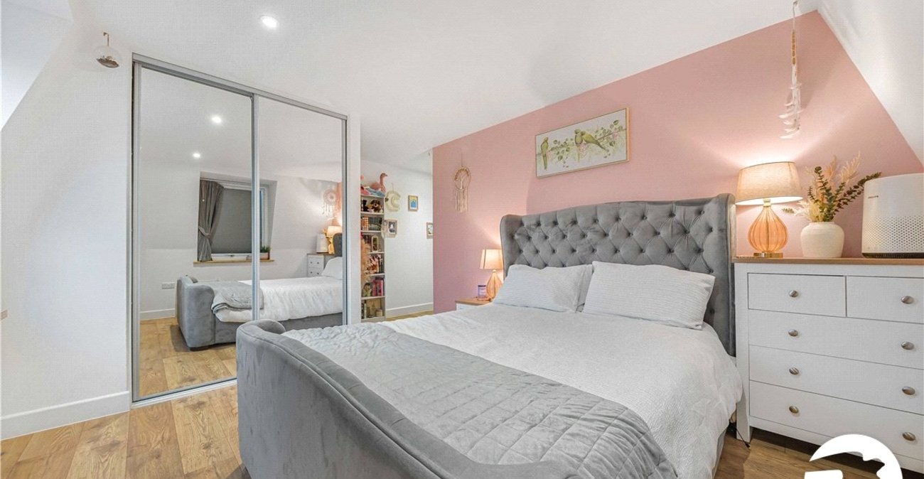 2 bedroom property to rent in Orpington | Robinson Jackson