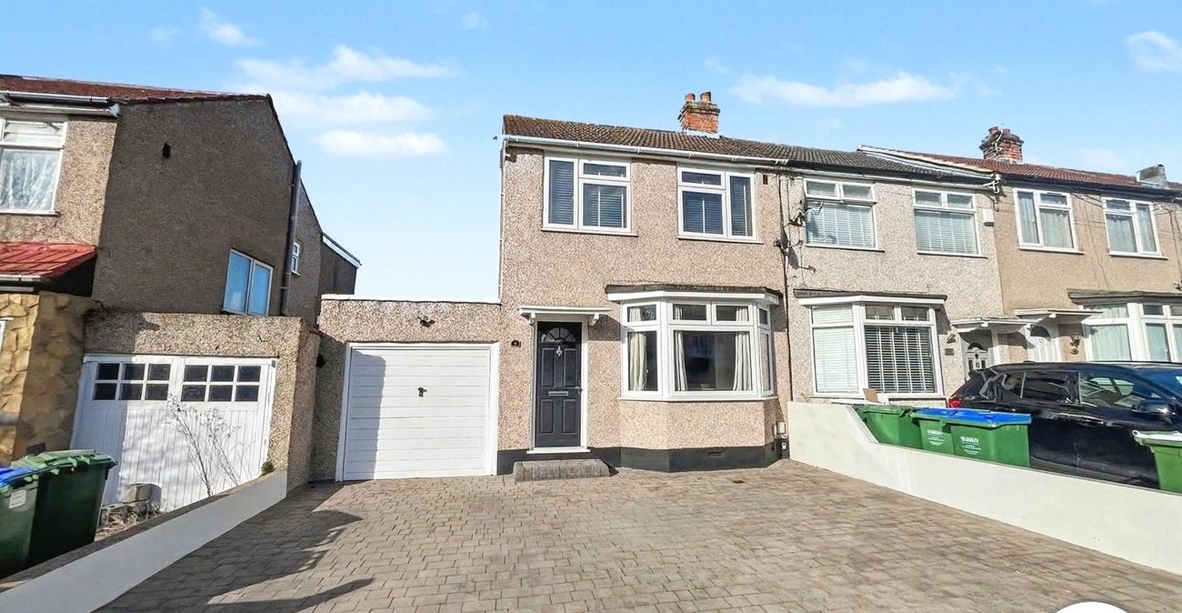 3 bedroom house to rent in Belvedere | Robinson Jackson