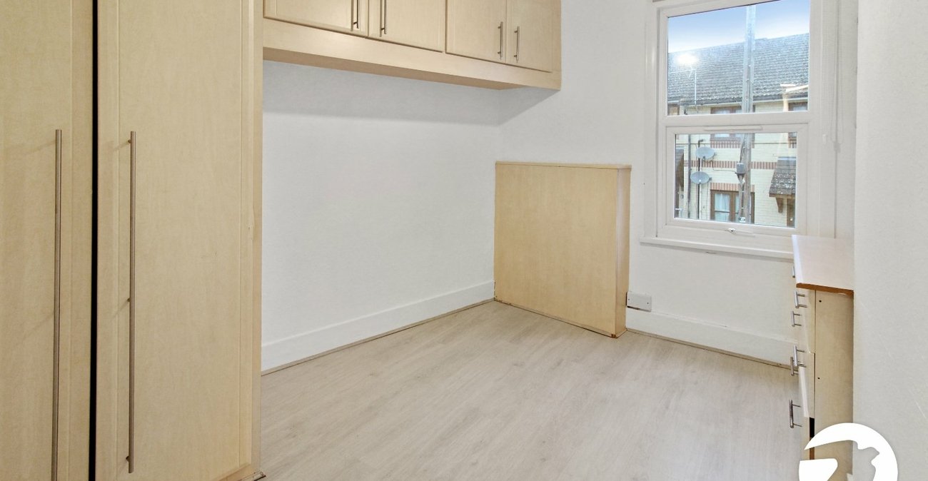 2 bedroom house to rent in Gravesend | Robinson Michael & Jackson