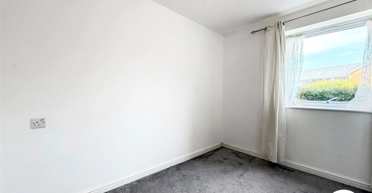 2 bedroom property to rent in London | 