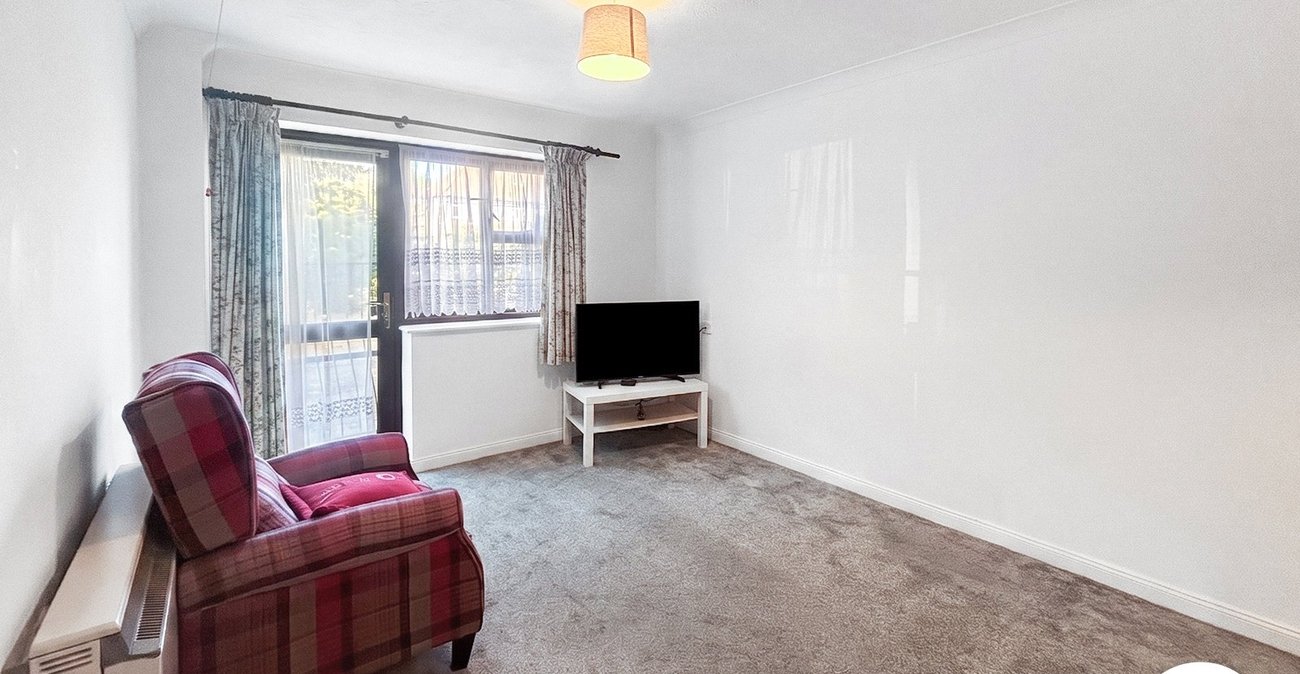 2 bedroom property to rent in Belvedere | Robinson Jackson
