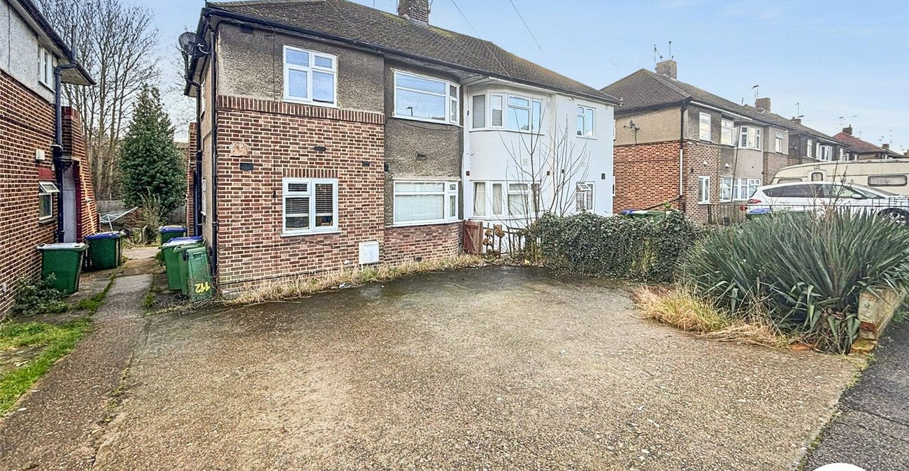 2 bedroom property to rent in Bexleyheath | Robinson Jackson