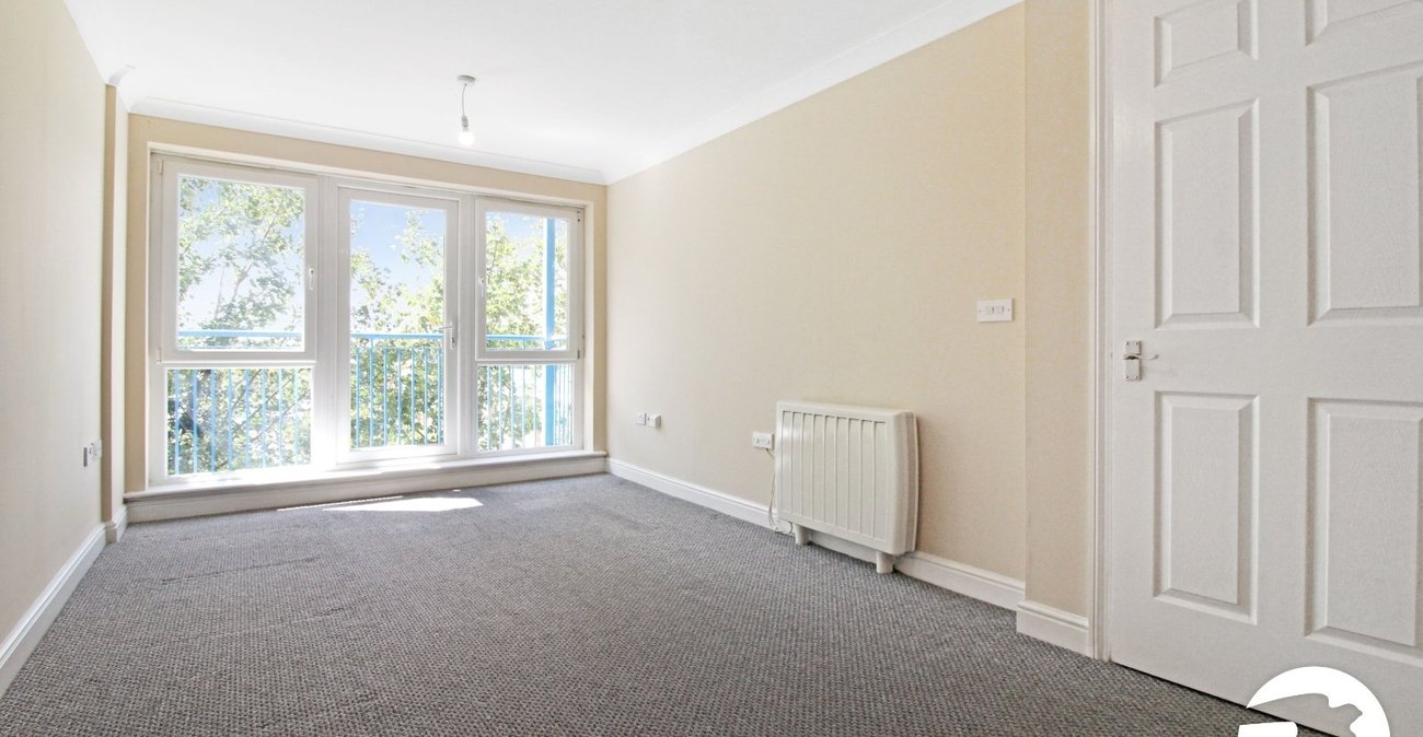 1 bedroom property to rent in Stuart Road | Robinson Michael & Jackson