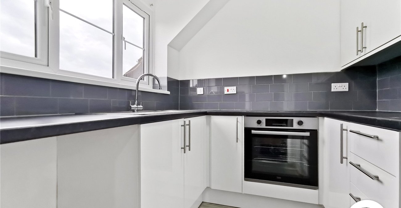 2 bedroom property to rent in Dartford | Robinson Jackson