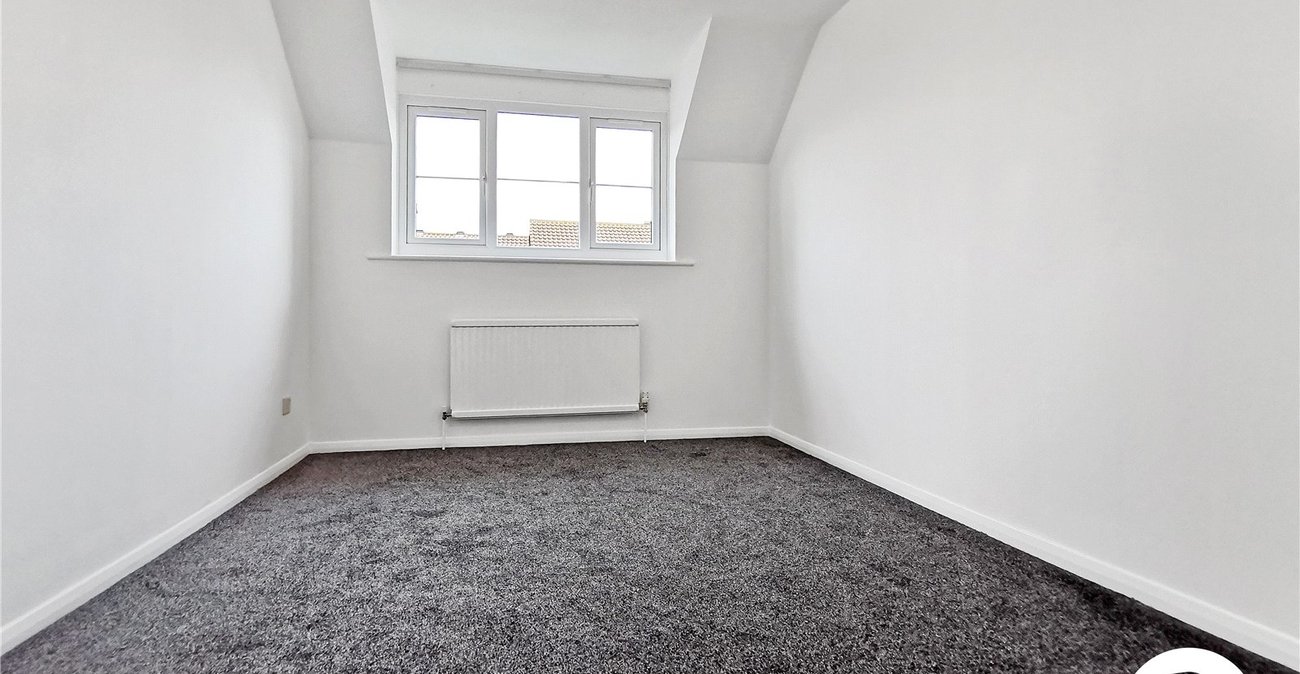 2 bedroom property to rent in Dartford | Robinson Jackson