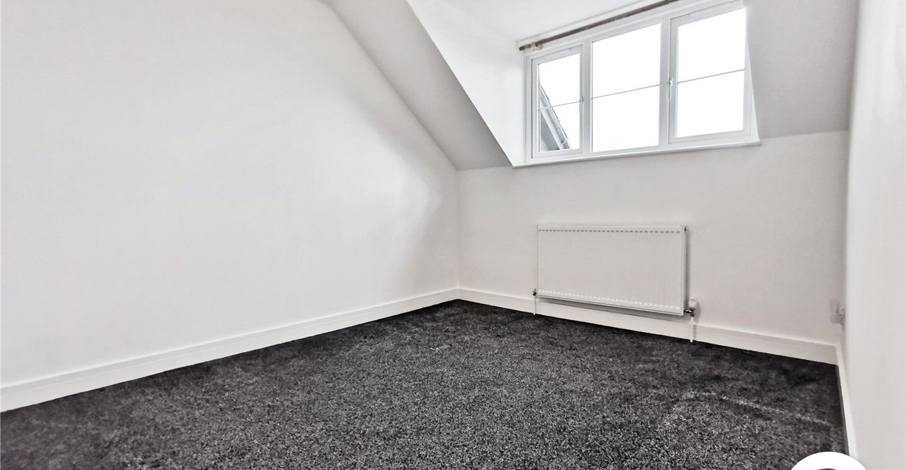 2 bedroom property to rent in Dartford | Robinson Jackson