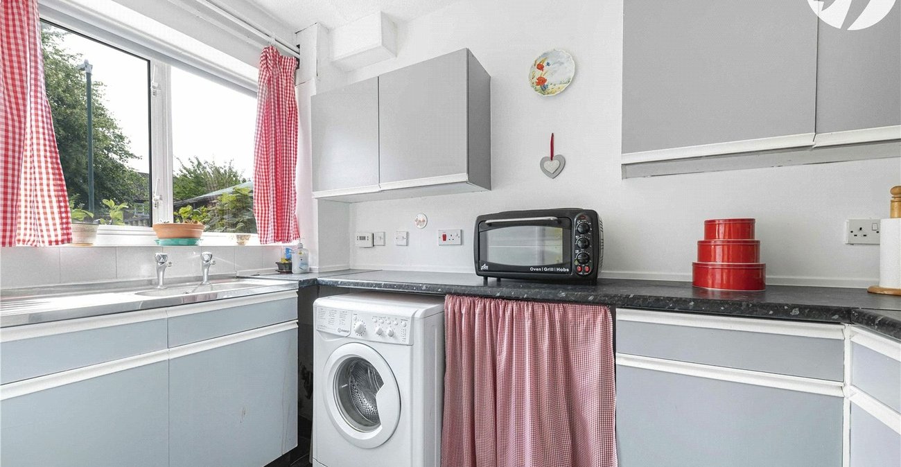 2 bedroom house to rent in Dartford | Robinson Jackson