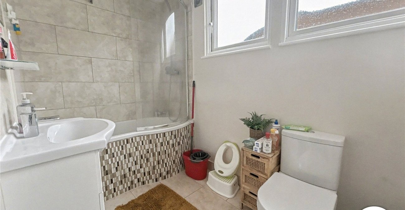 5 bedroom house to rent in Sidcup | Robinson Jackson