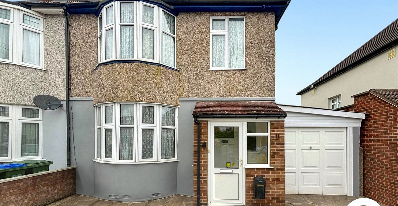 3 bedroom house to rent in Welling | Robinson Jackson