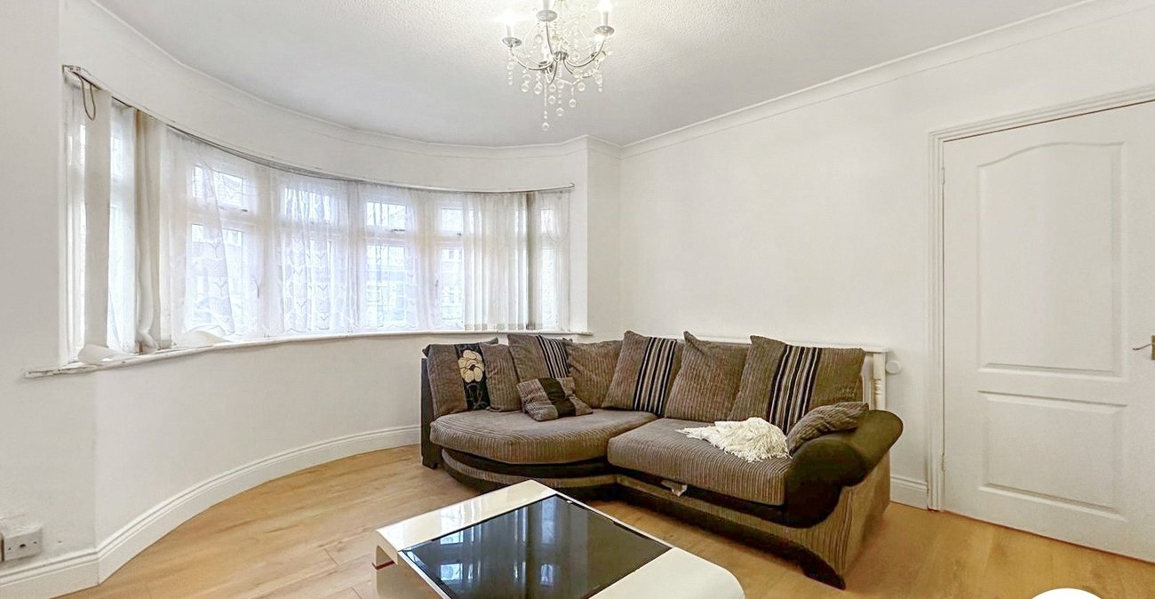 4 bedroom house to rent in Welling | 