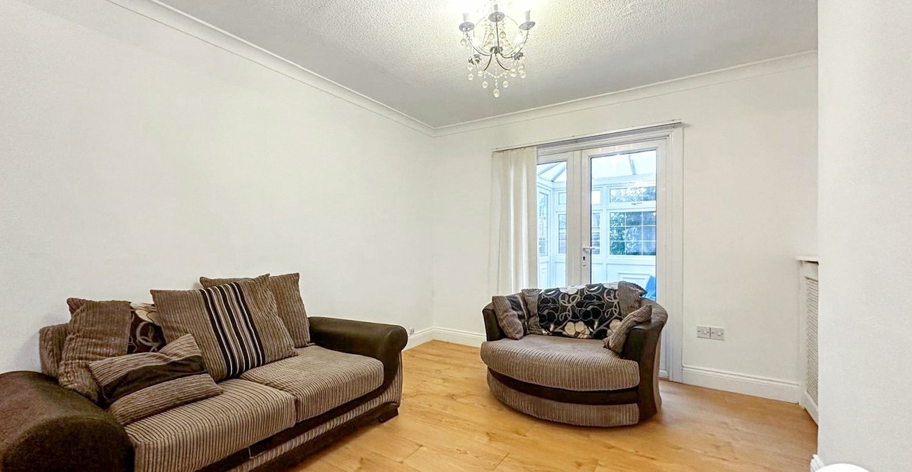 4 bedroom house to rent in Welling | 