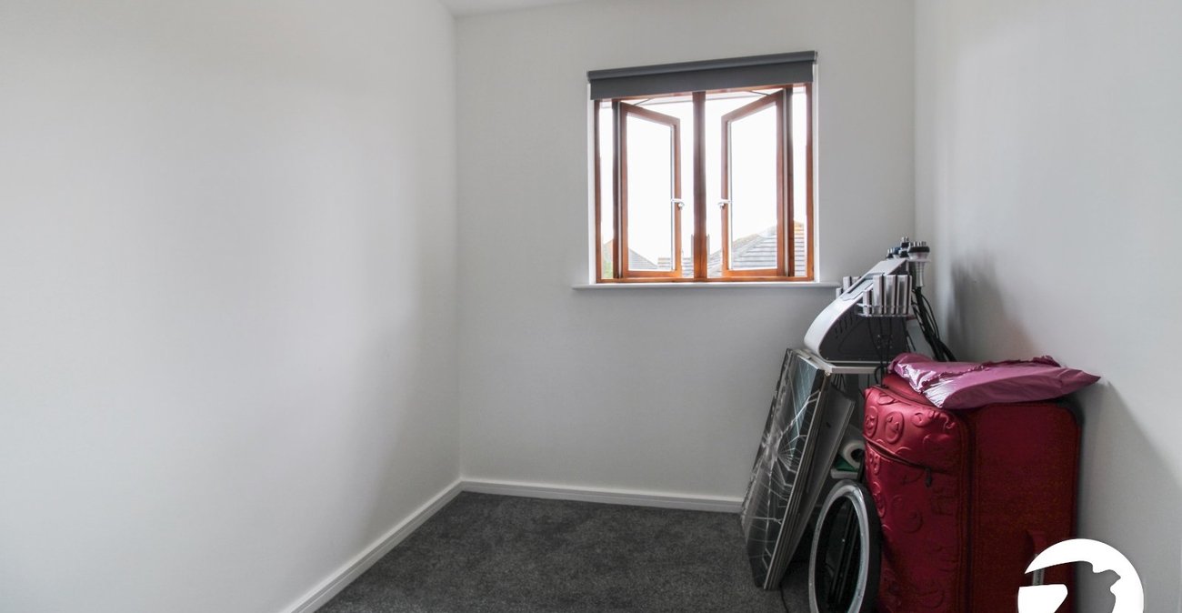 3 bedroom house to rent in Gravesend | Robinson Michael & Jackson