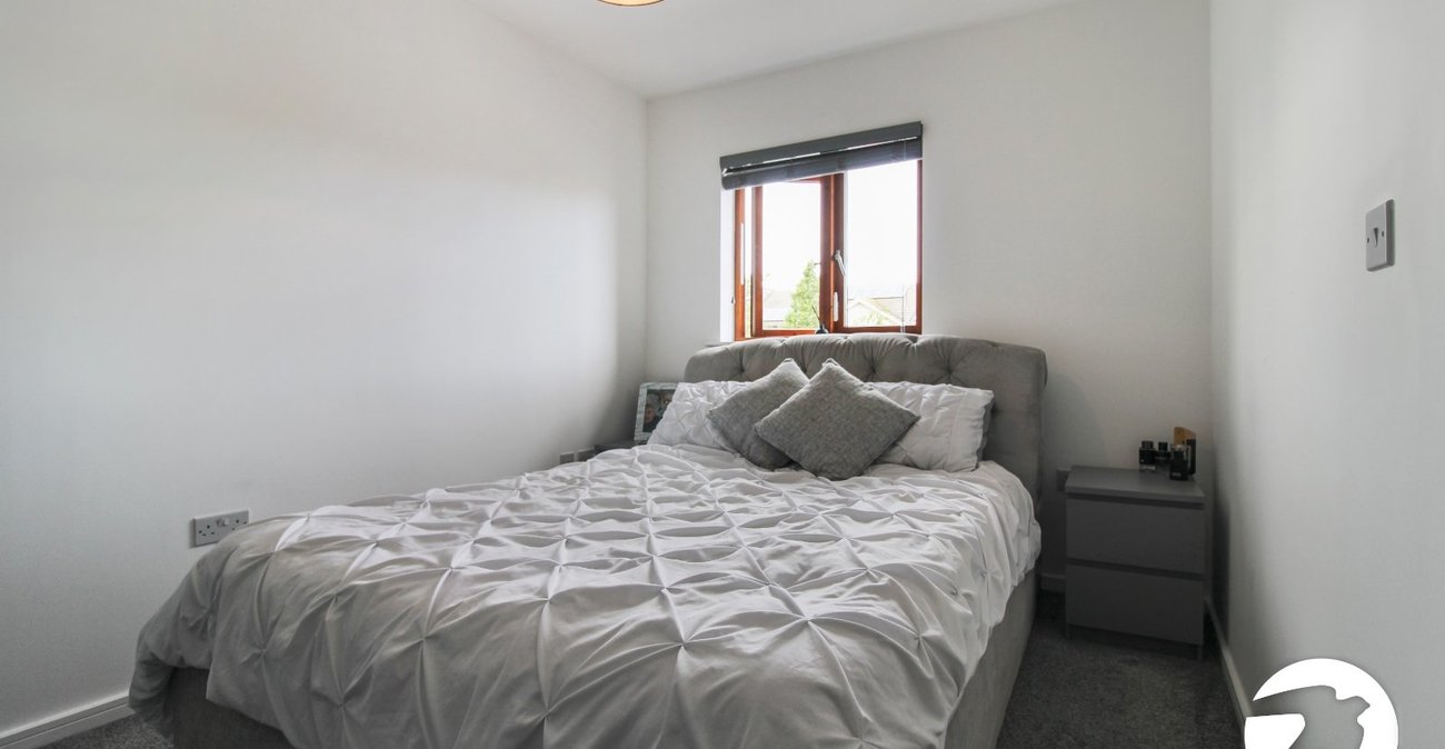 3 bedroom house to rent in Gravesend | Robinson Michael & Jackson