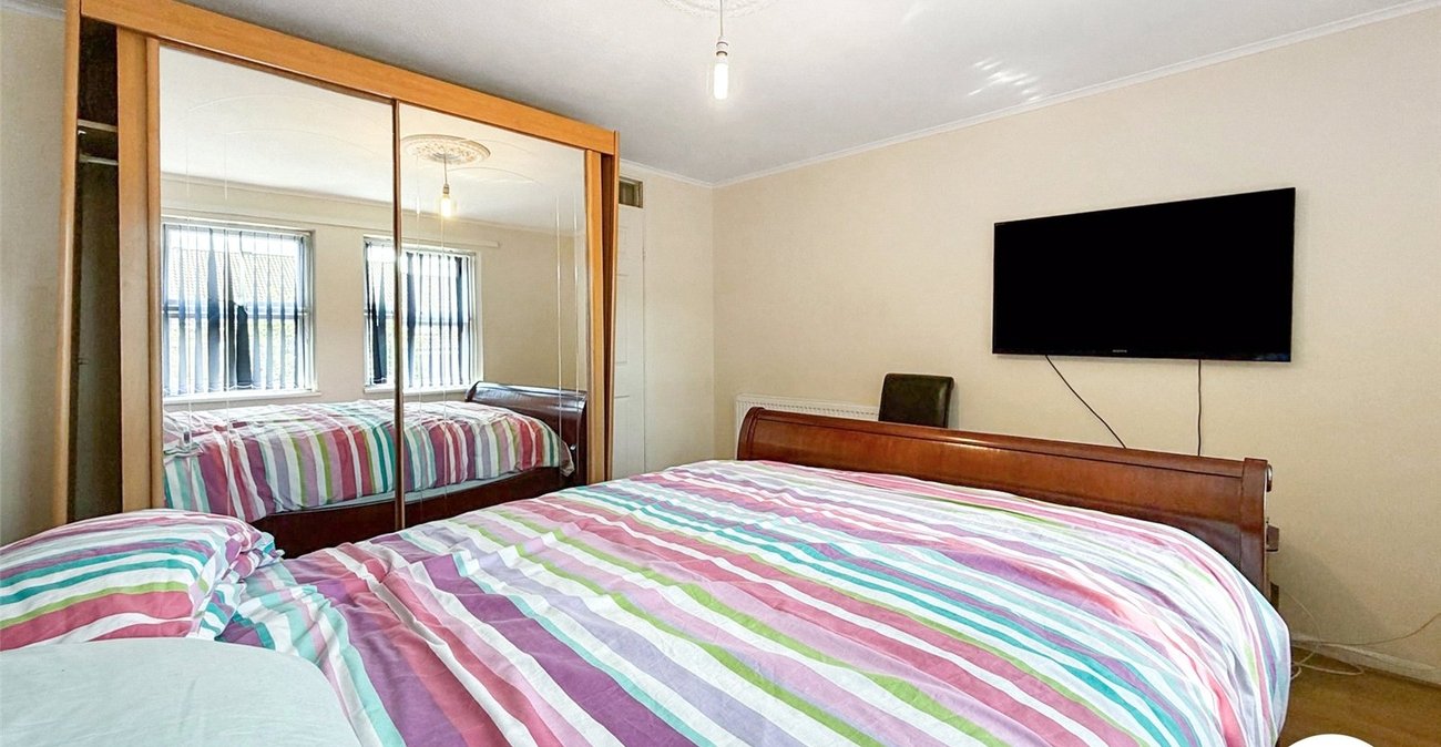 3 bedroom property to rent in London | 