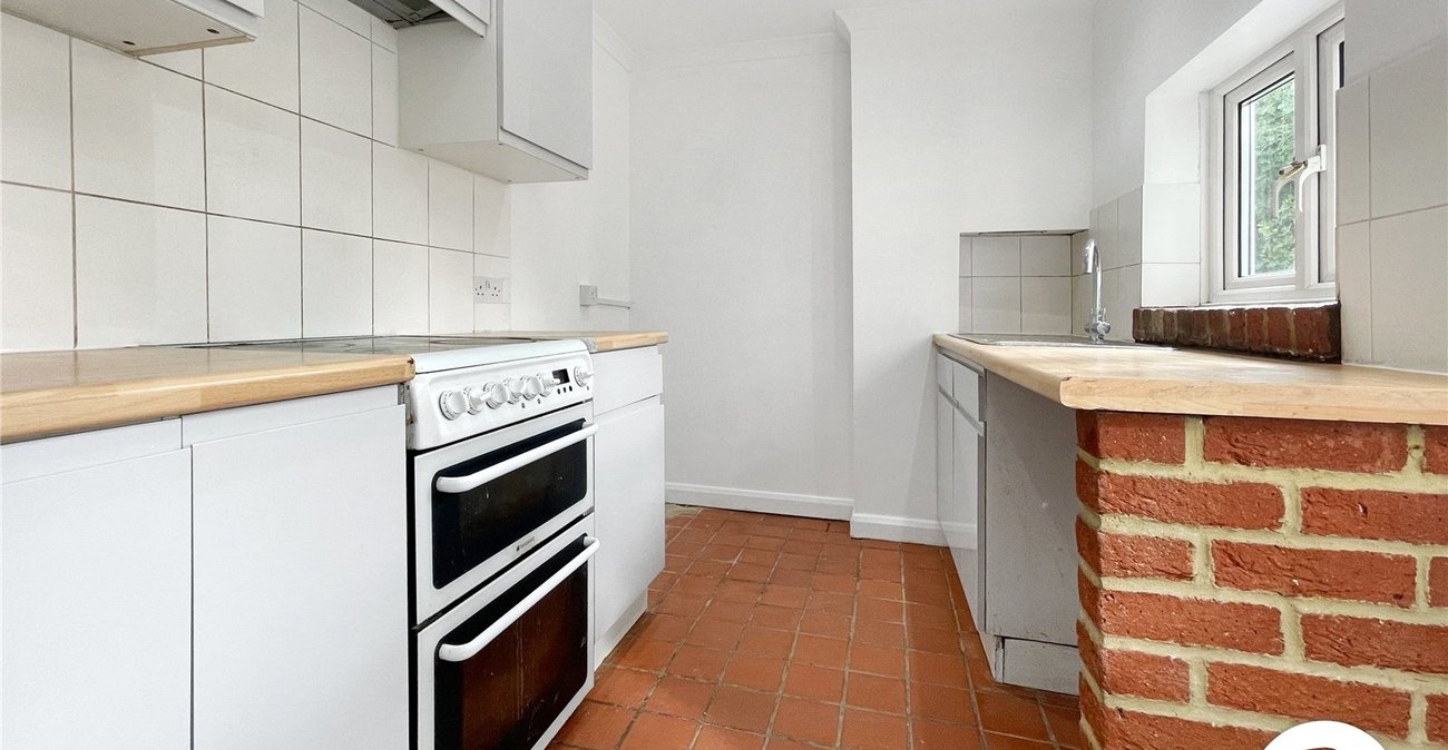 2 bedroom house to rent in Maidstone | Robinson Michael & Jackson