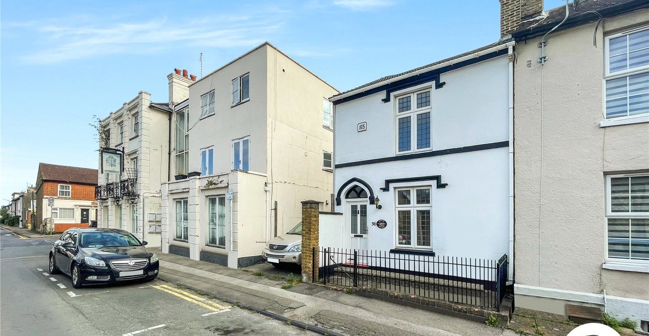 2 bedroom house to rent in Maidstone | Robinson Michael & Jackson