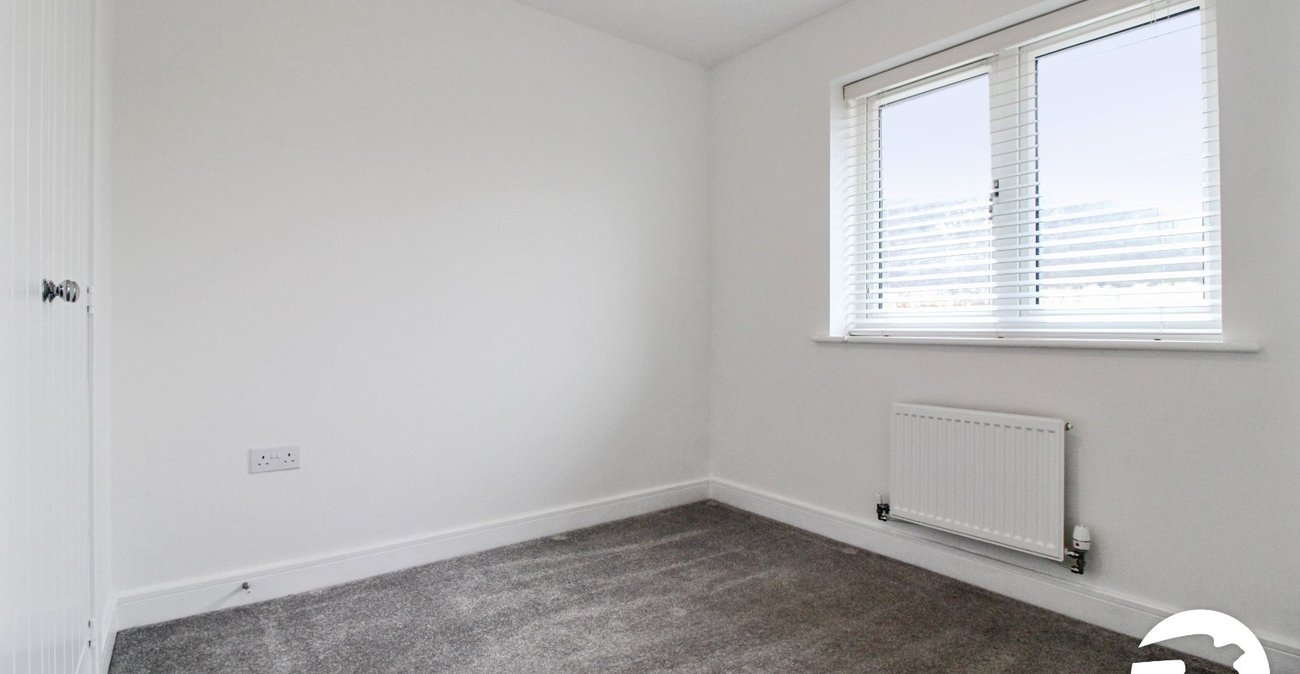 4 bedroom house to rent in Castle Hill | Robinson Michael & Jackson