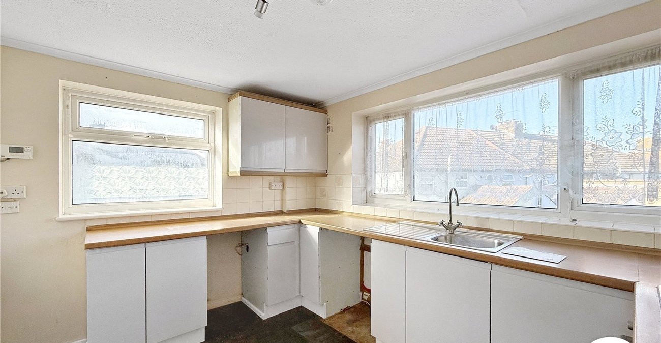 3 bedroom property to rent in Upchurch | Robinson Michael & Jackson