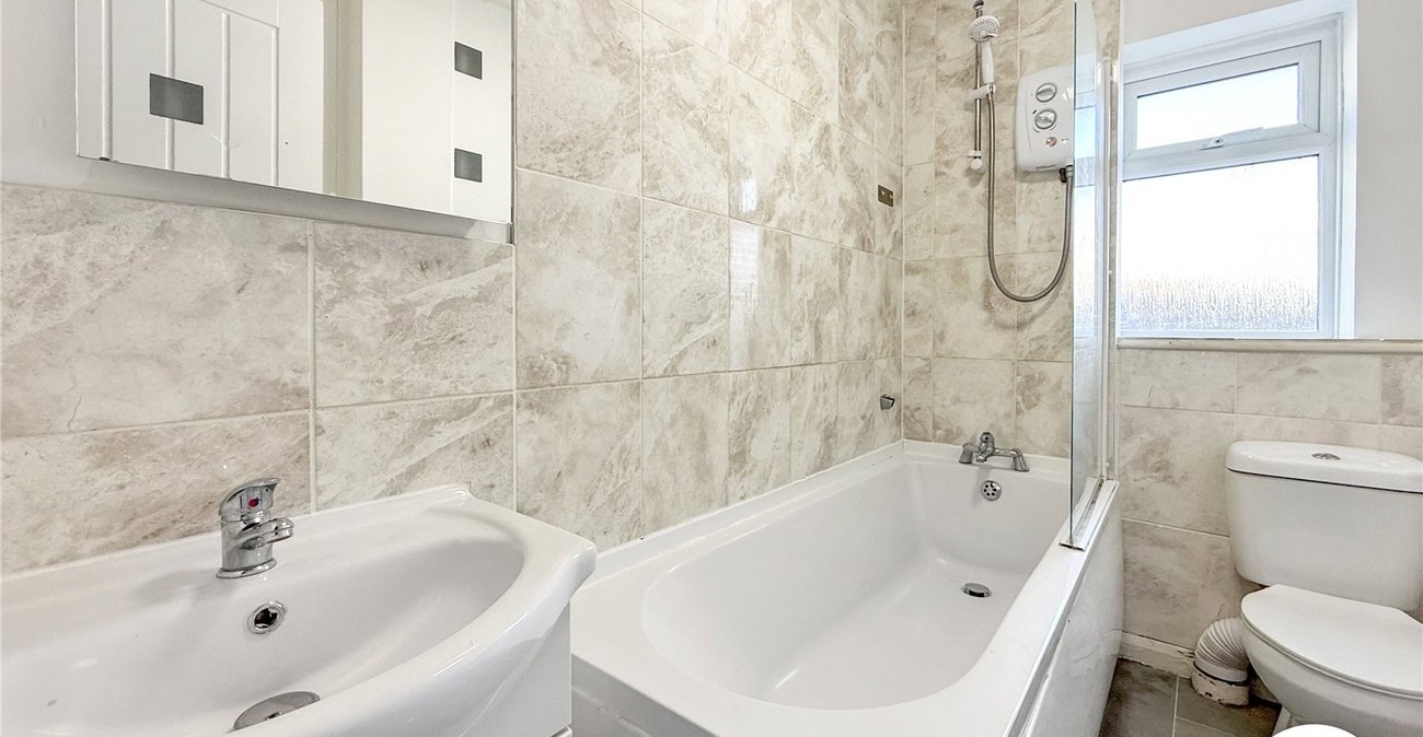 1 bedroom property to rent in Upchurch | Robinson Michael & Jackson