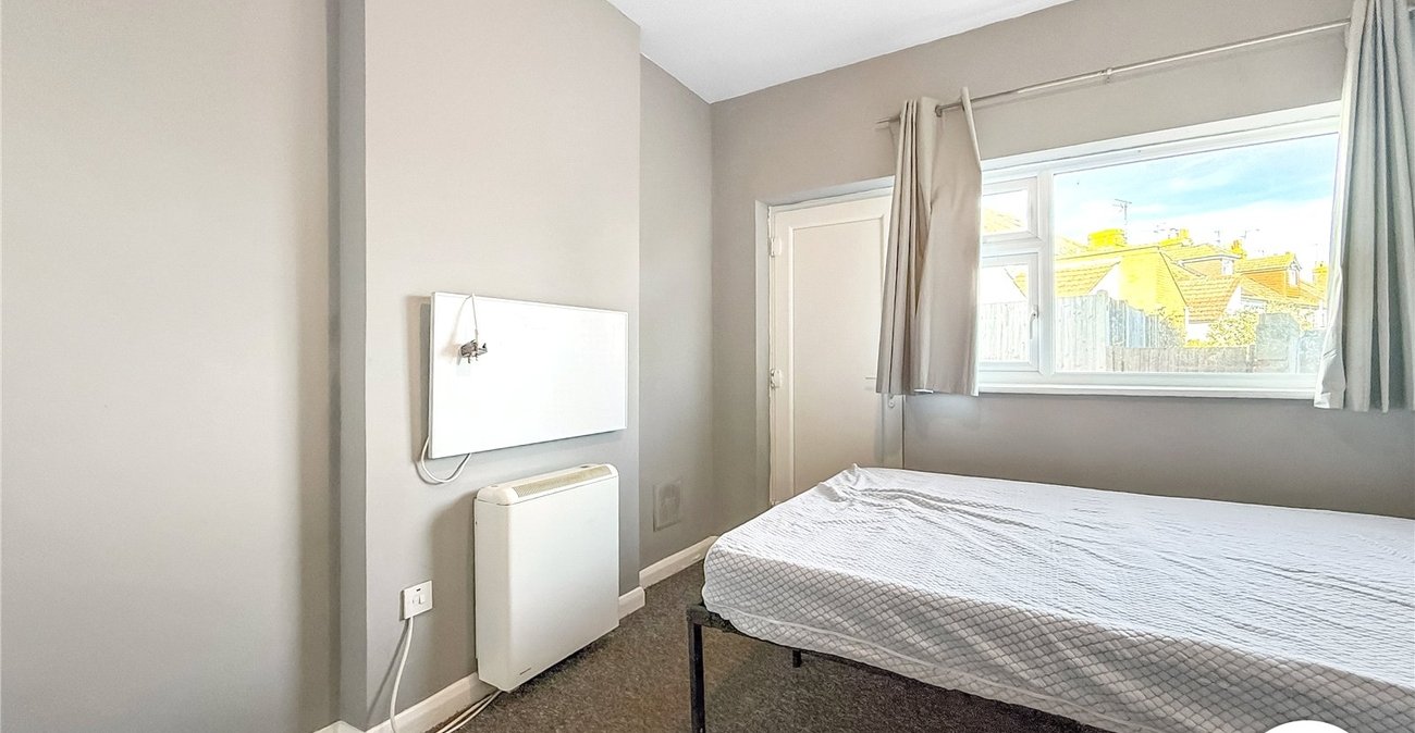 1 bedroom property to rent in Upchurch | Robinson Michael & Jackson