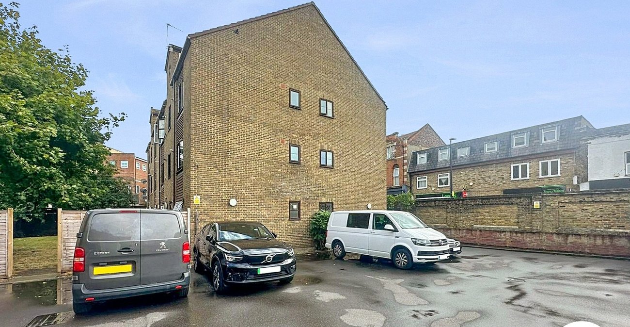1 bedroom property to rent in London | 