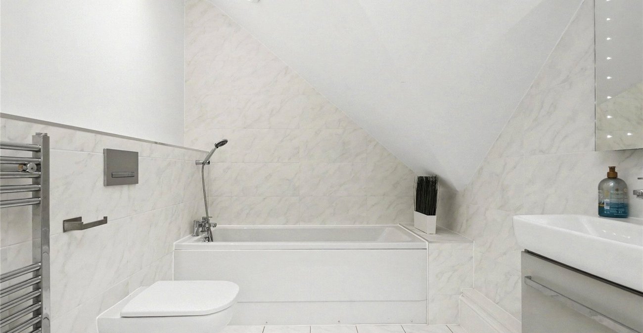 4 bedroom house to rent in Southfleet | Robinson Michael & Jackson