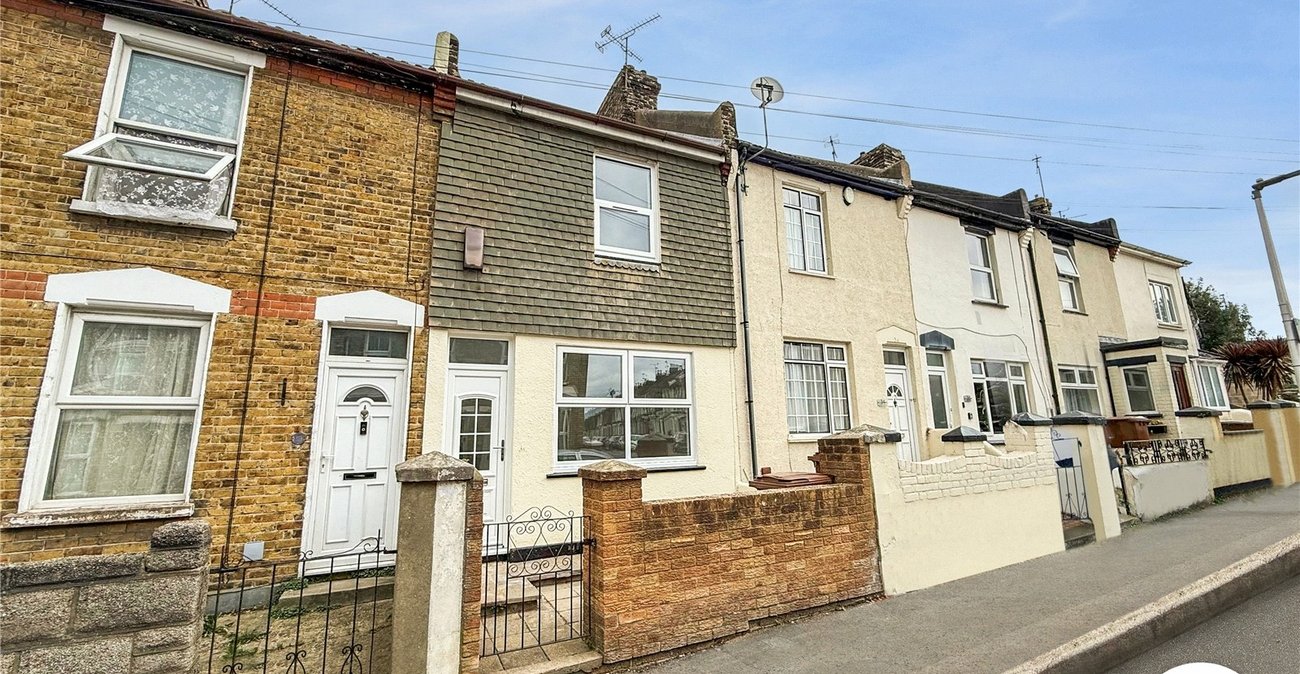 3 bedroom house to rent in Gillingham | Robinson Michael & Jackson