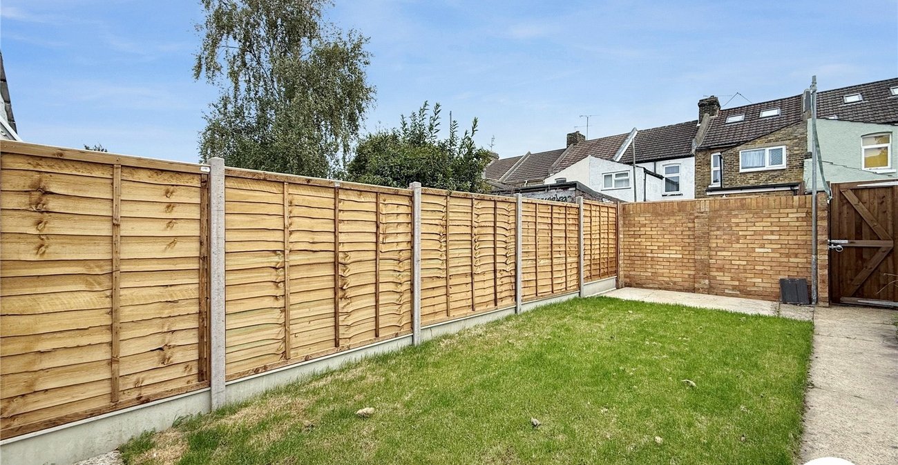 3 bedroom house to rent in Gillingham | Robinson Michael & Jackson