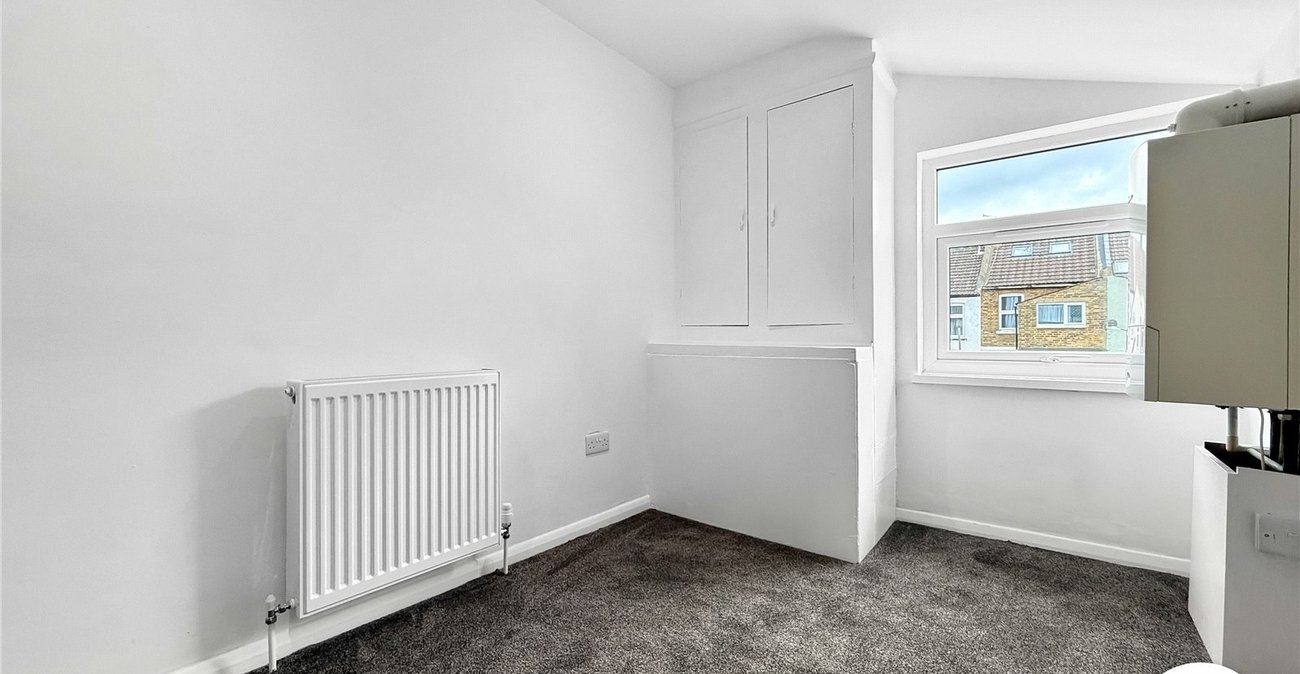 3 bedroom house to rent in Gillingham | Robinson Michael & Jackson