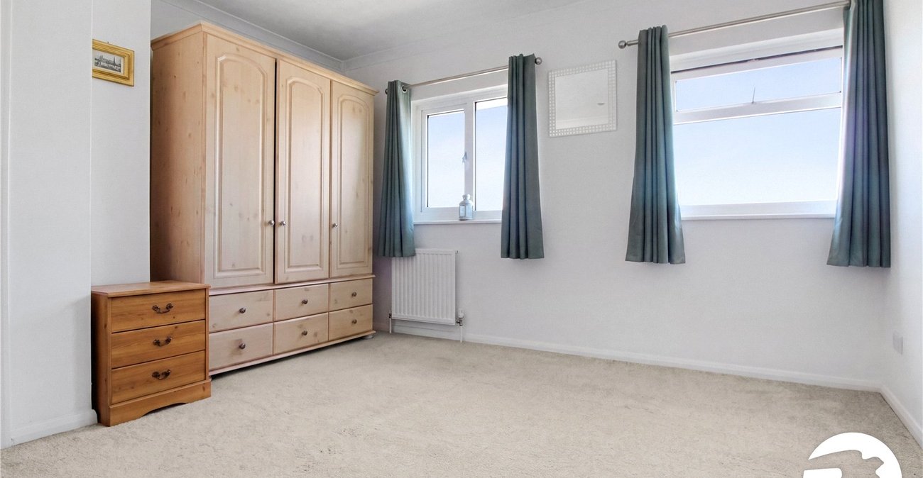 3 bedroom house to rent in Gravesend | Robinson Michael & Jackson
