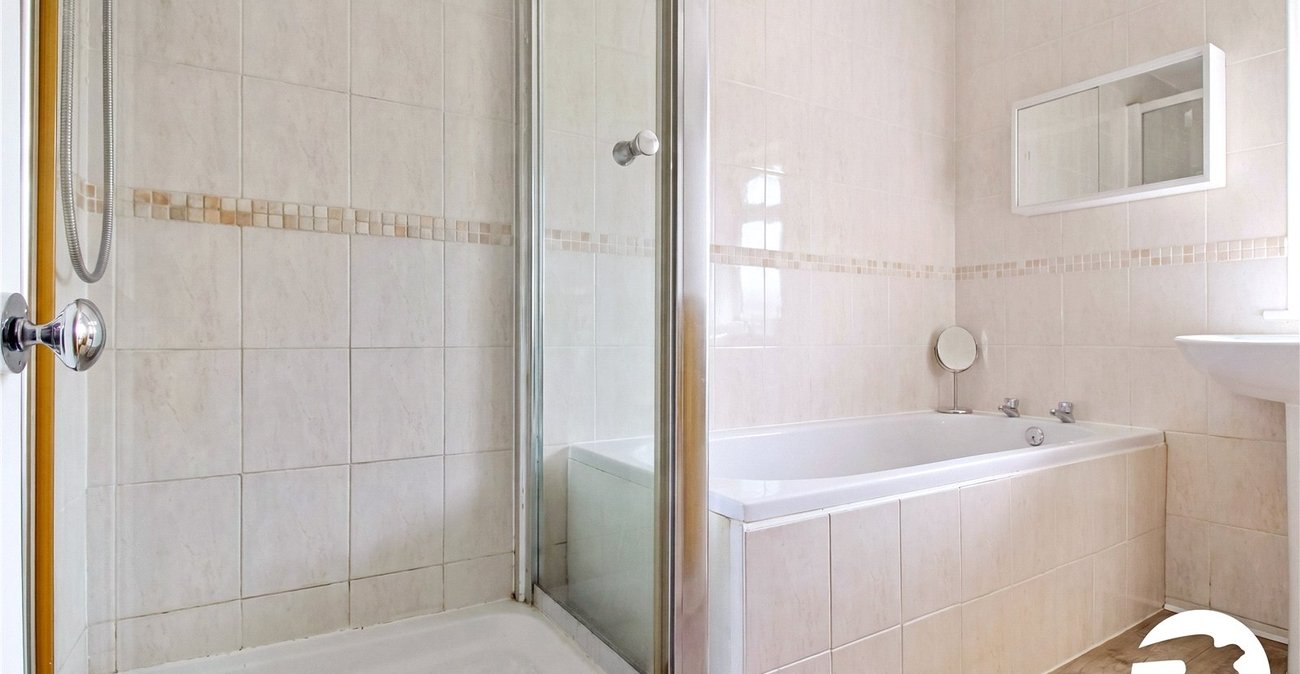 3 bedroom house to rent in Gravesend | Robinson Michael & Jackson