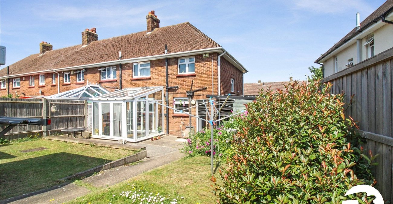 3 bedroom house to rent in Gravesend | Robinson Michael & Jackson