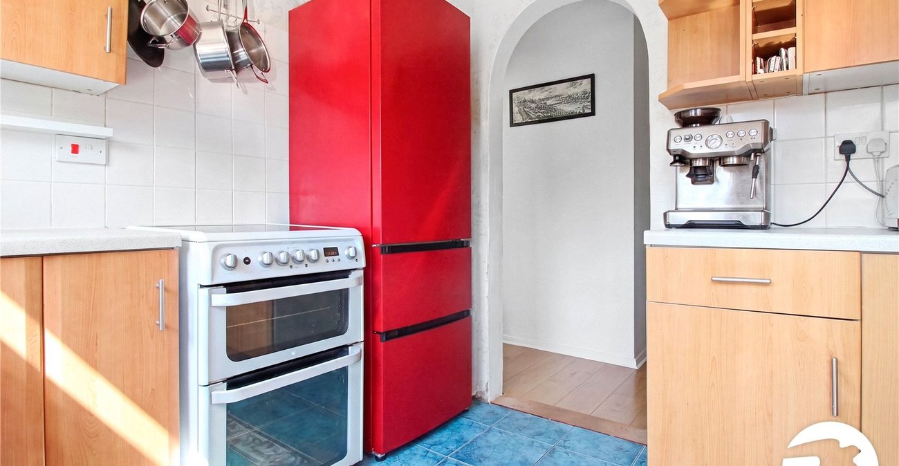 3 bedroom house to rent in Gravesend | Robinson Michael & Jackson