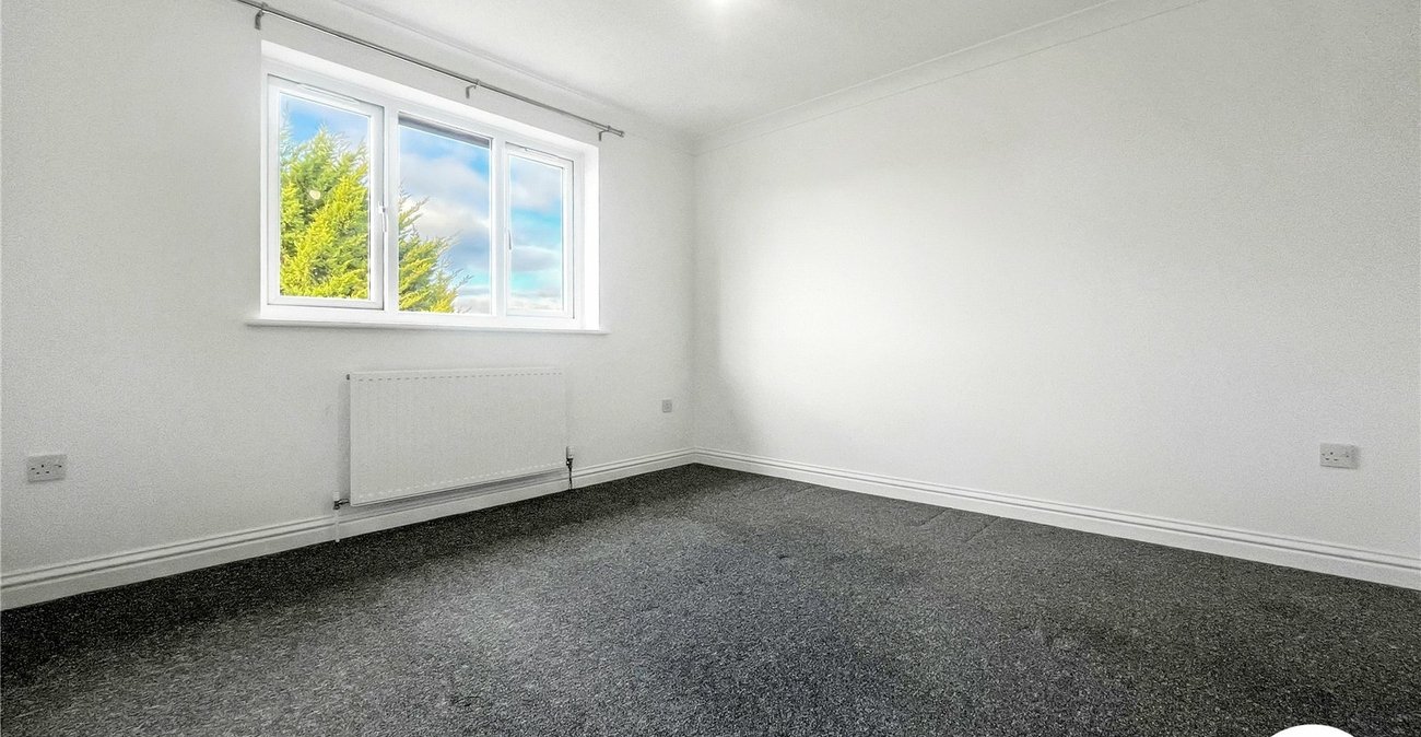 1 bedroom house to rent in Chatham | Robinson Michael & Jackson