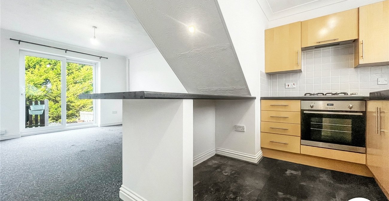 1 bedroom house to rent in Chatham | Robinson Michael & Jackson