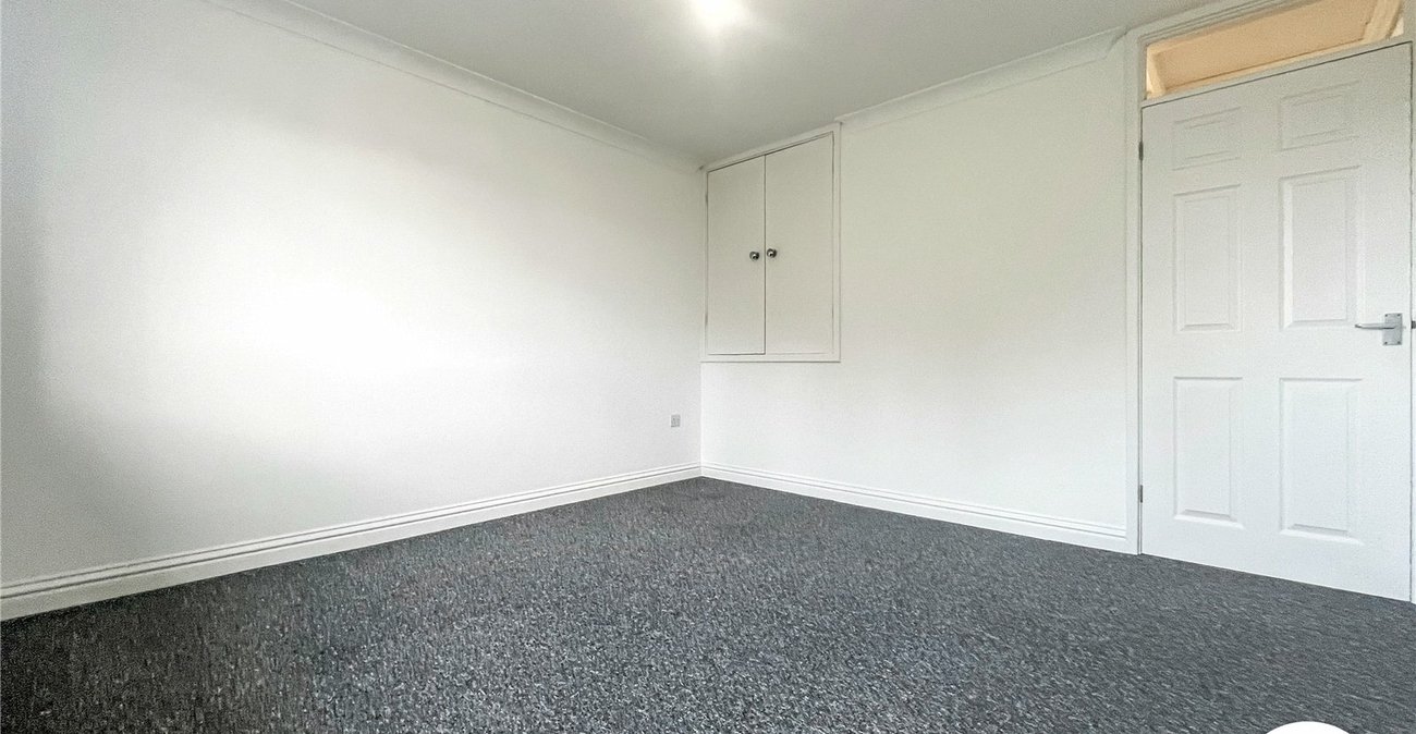 1 bedroom house to rent in Chatham | Robinson Michael & Jackson