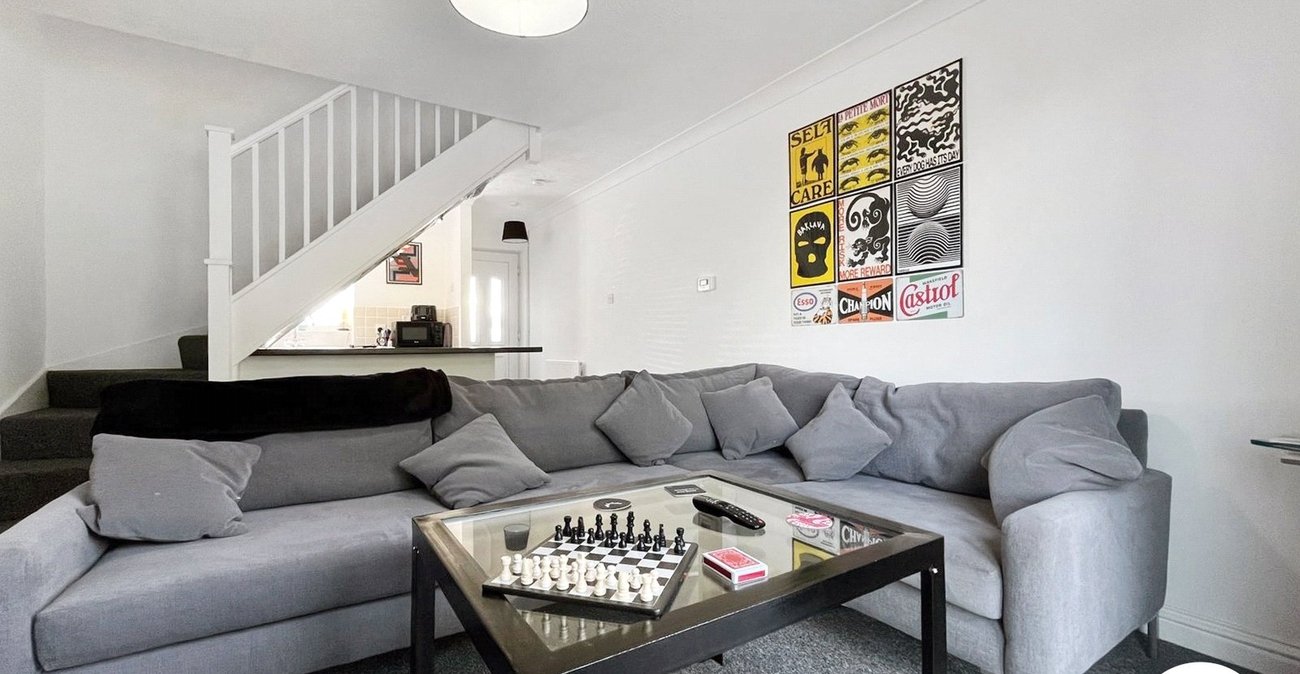 1 bedroom house to rent in Chatham | Robinson Michael & Jackson