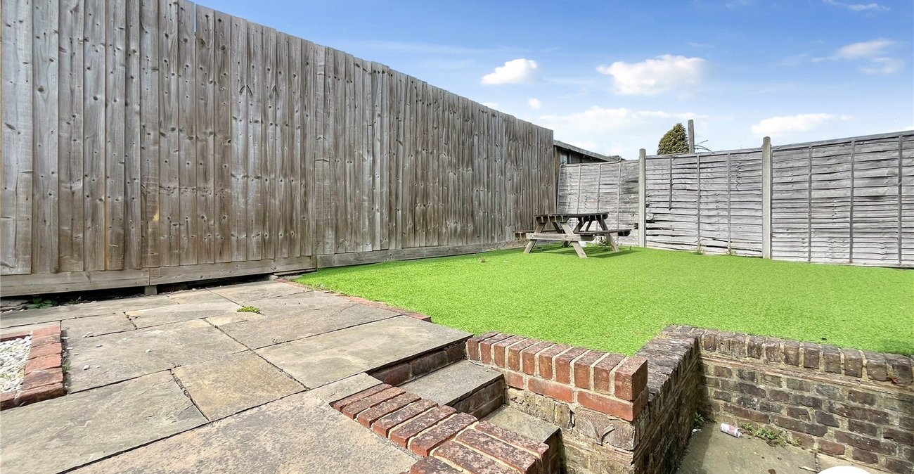 3 bedroom house to rent in Rochester | Robinson Michael & Jackson