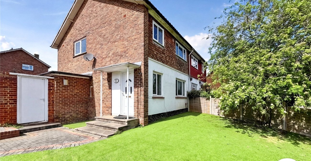 3 bedroom house to rent in Rochester | Robinson Michael & Jackson